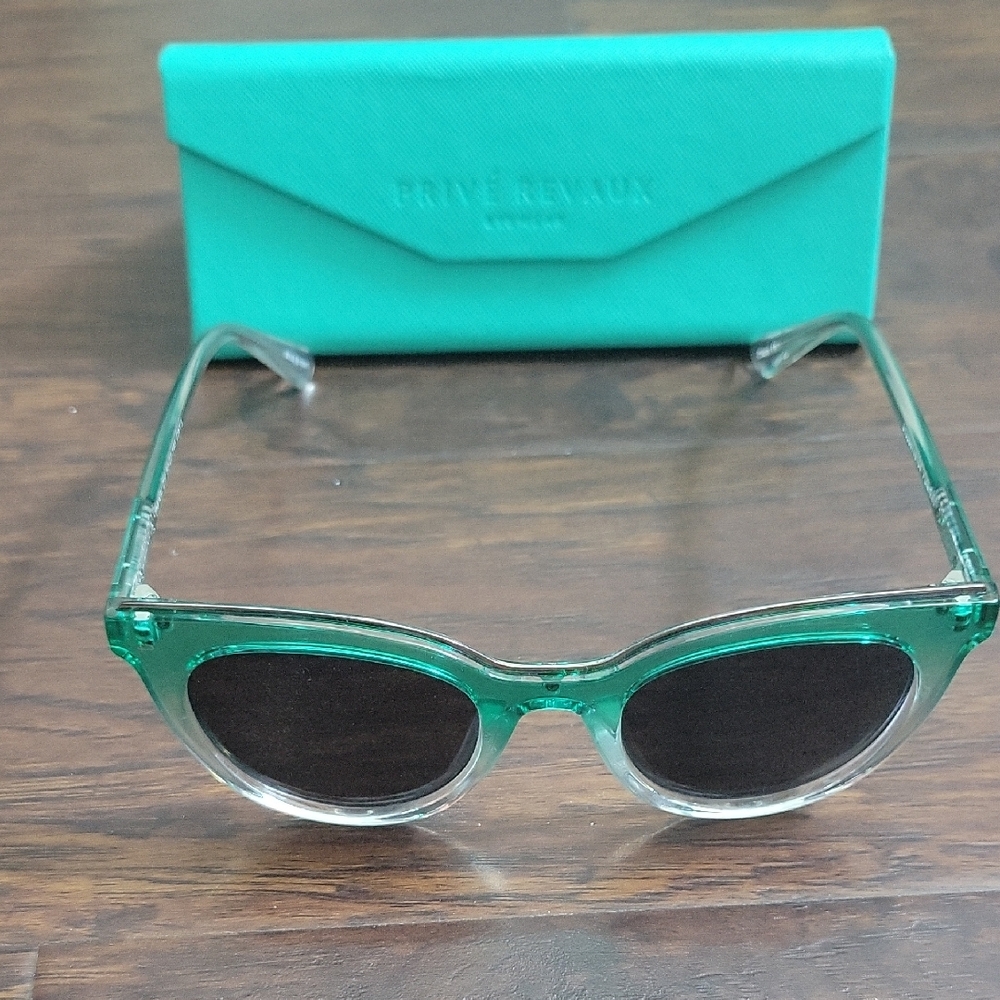 Prive Revaux Green Sunglasses